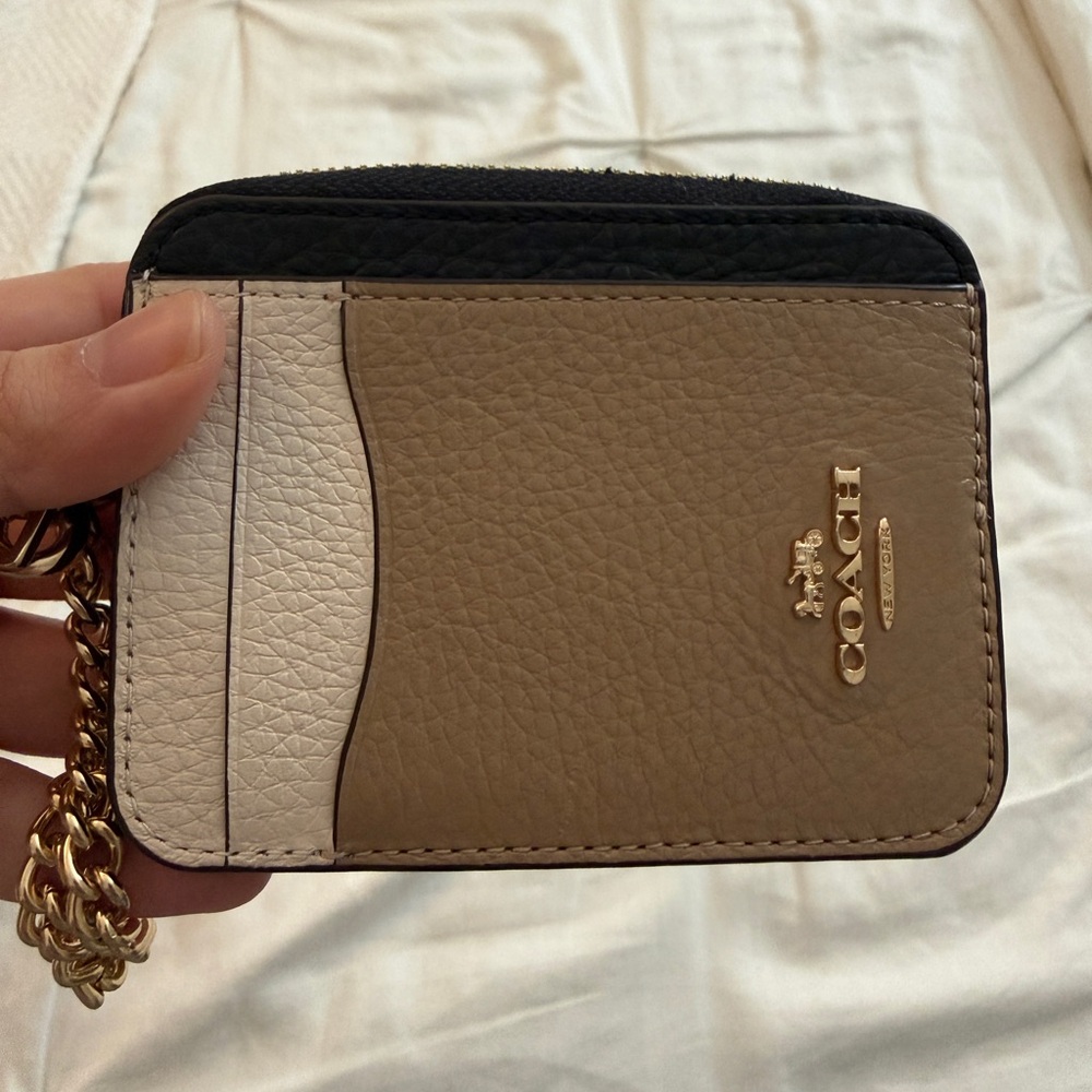 Coach zip card case
